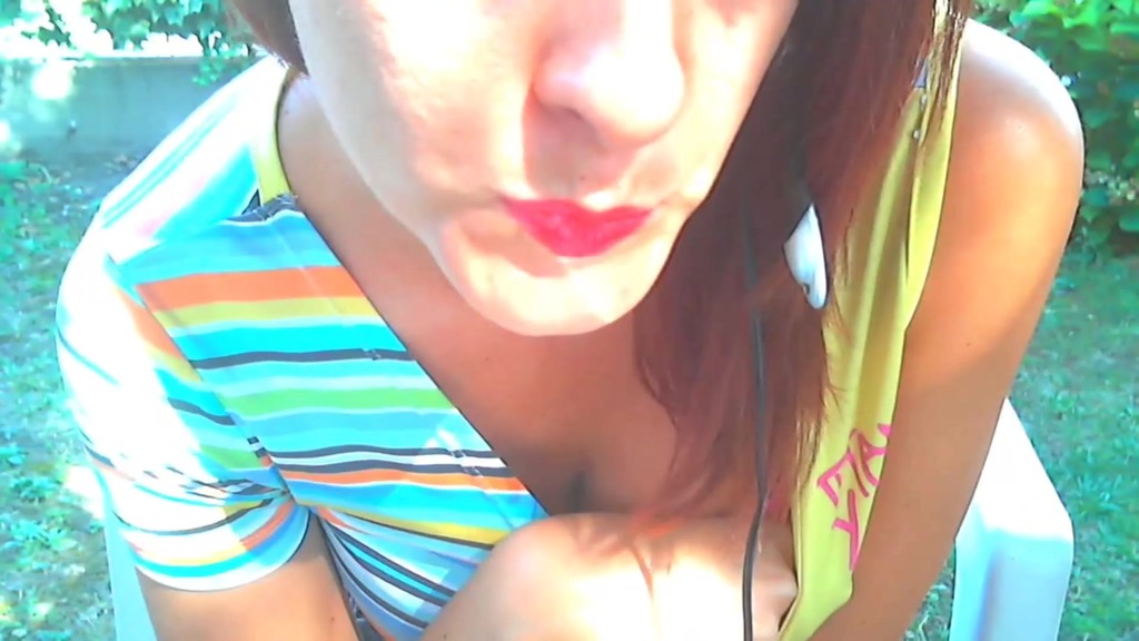 Wonderful squirting in the public park